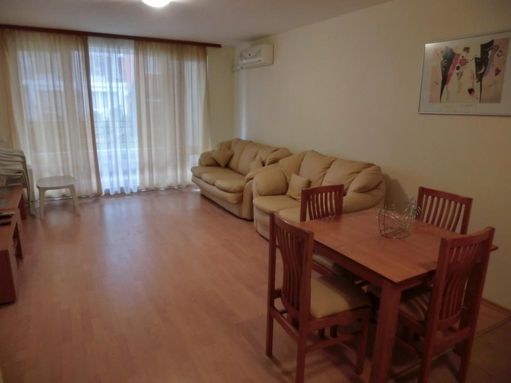 Apartment Panorama On Complex With Pools And Beach, Sveti Vlas Eksteriør bilde