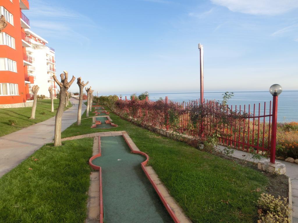Apartment Panorama On Complex With Pools And Beach, Sveti Vlas Eksteriør bilde