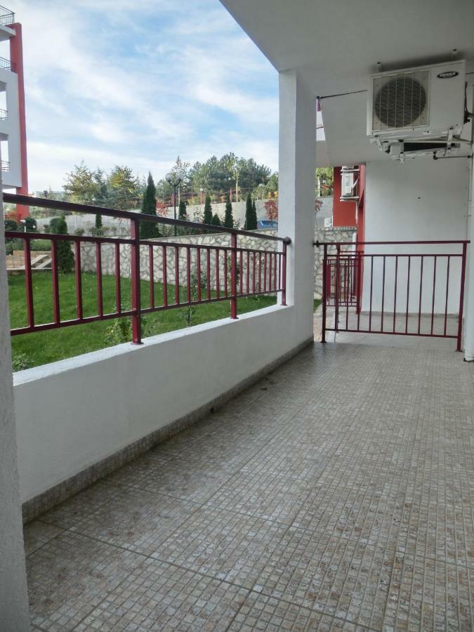 Apartment Panorama On Complex With Pools And Beach, Sveti Vlas Eksteriør bilde